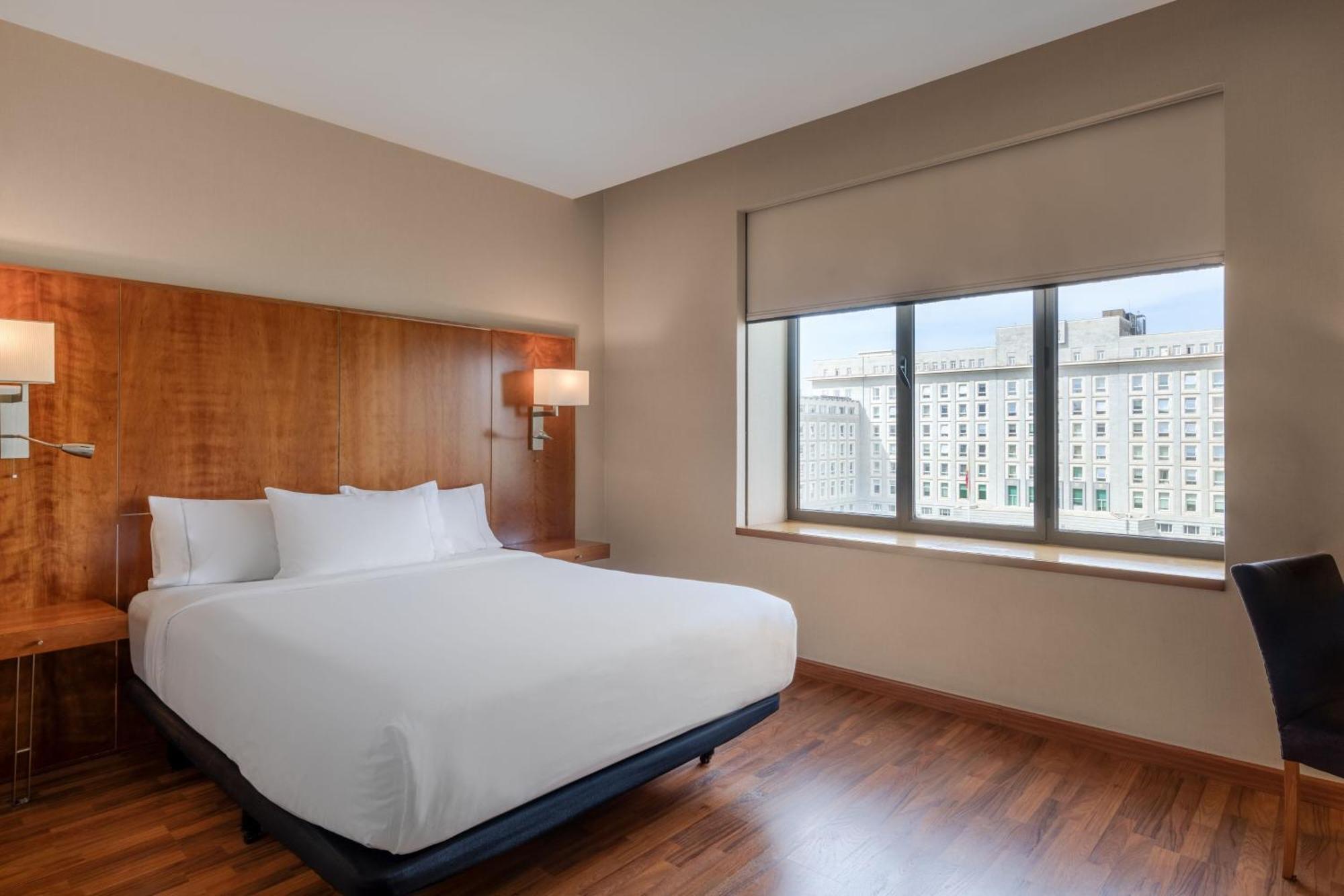 Ac Hotel Aitana By Marriott Madrid Esterno foto
