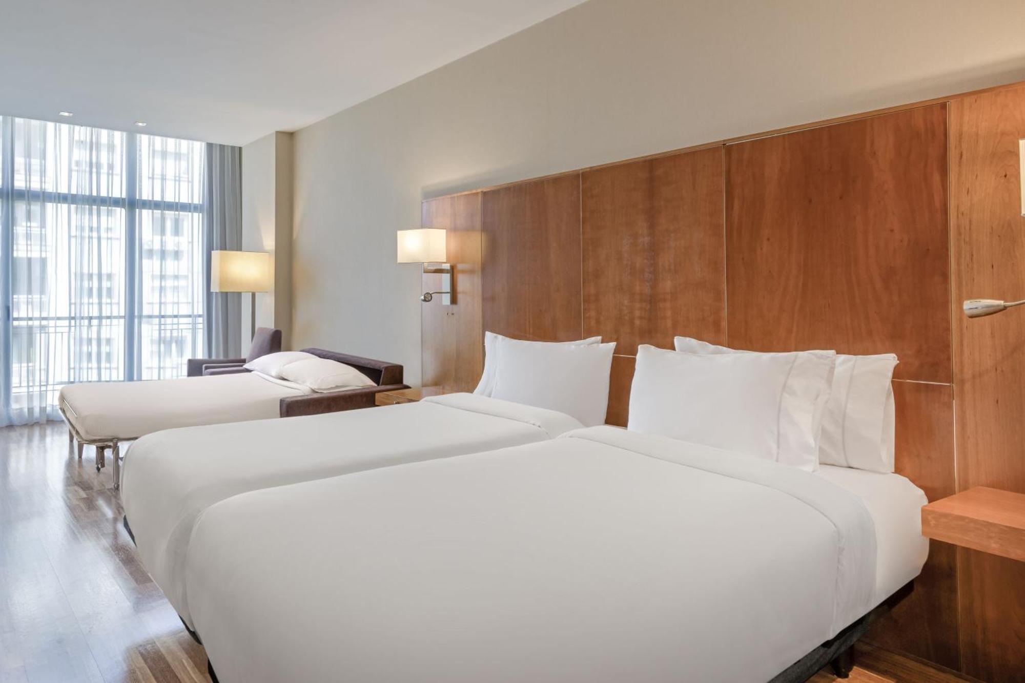 Ac Hotel Aitana By Marriott Madrid Esterno foto