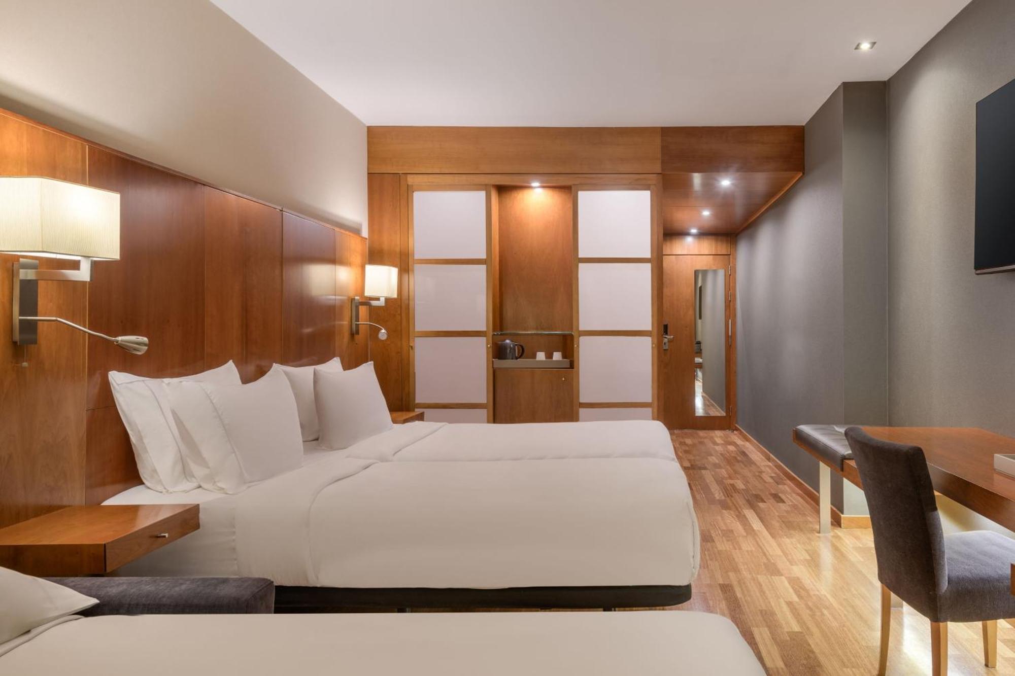 Ac Hotel Aitana By Marriott Madrid Esterno foto