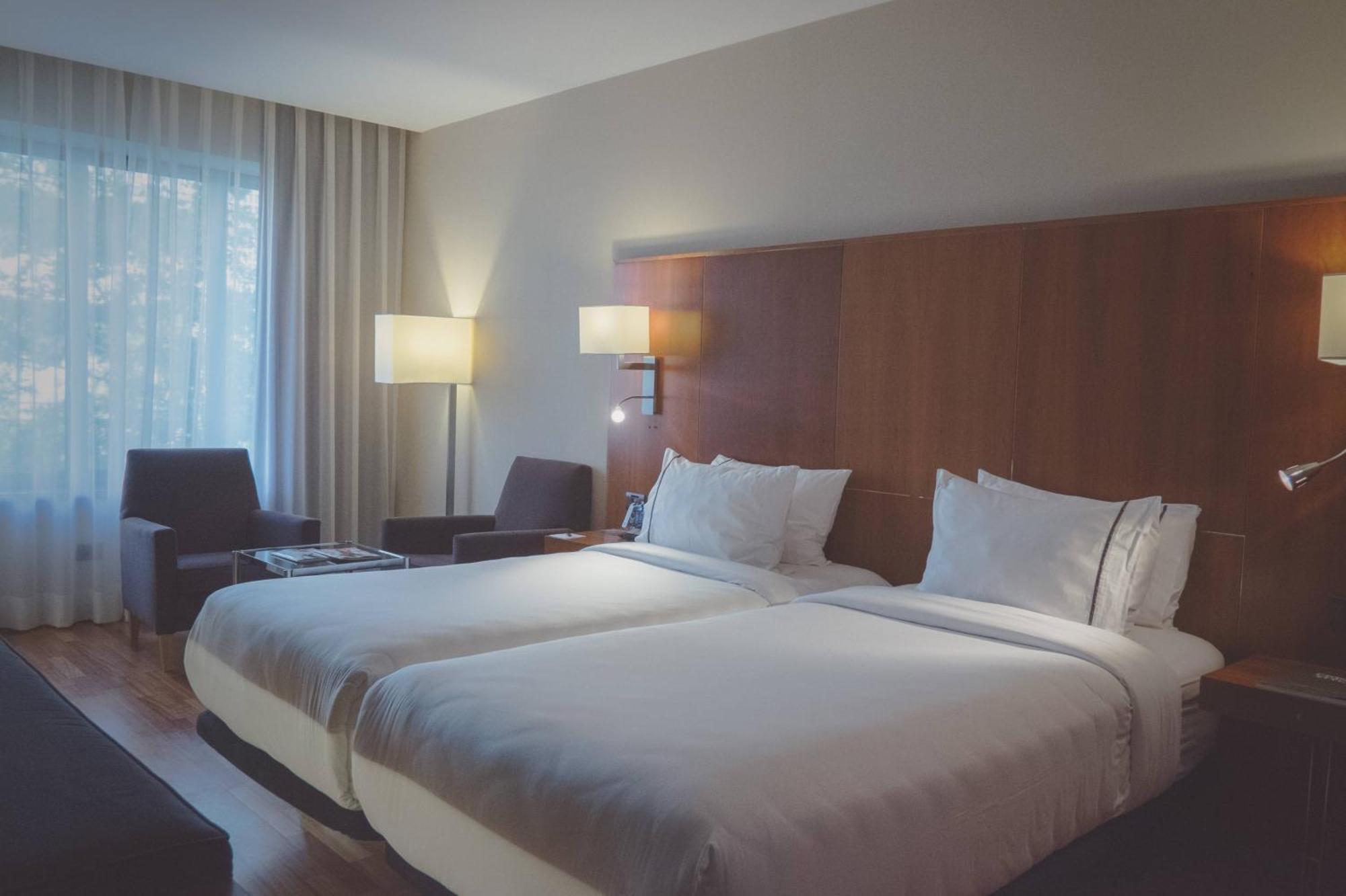 Ac Hotel Aitana By Marriott Madrid Esterno foto