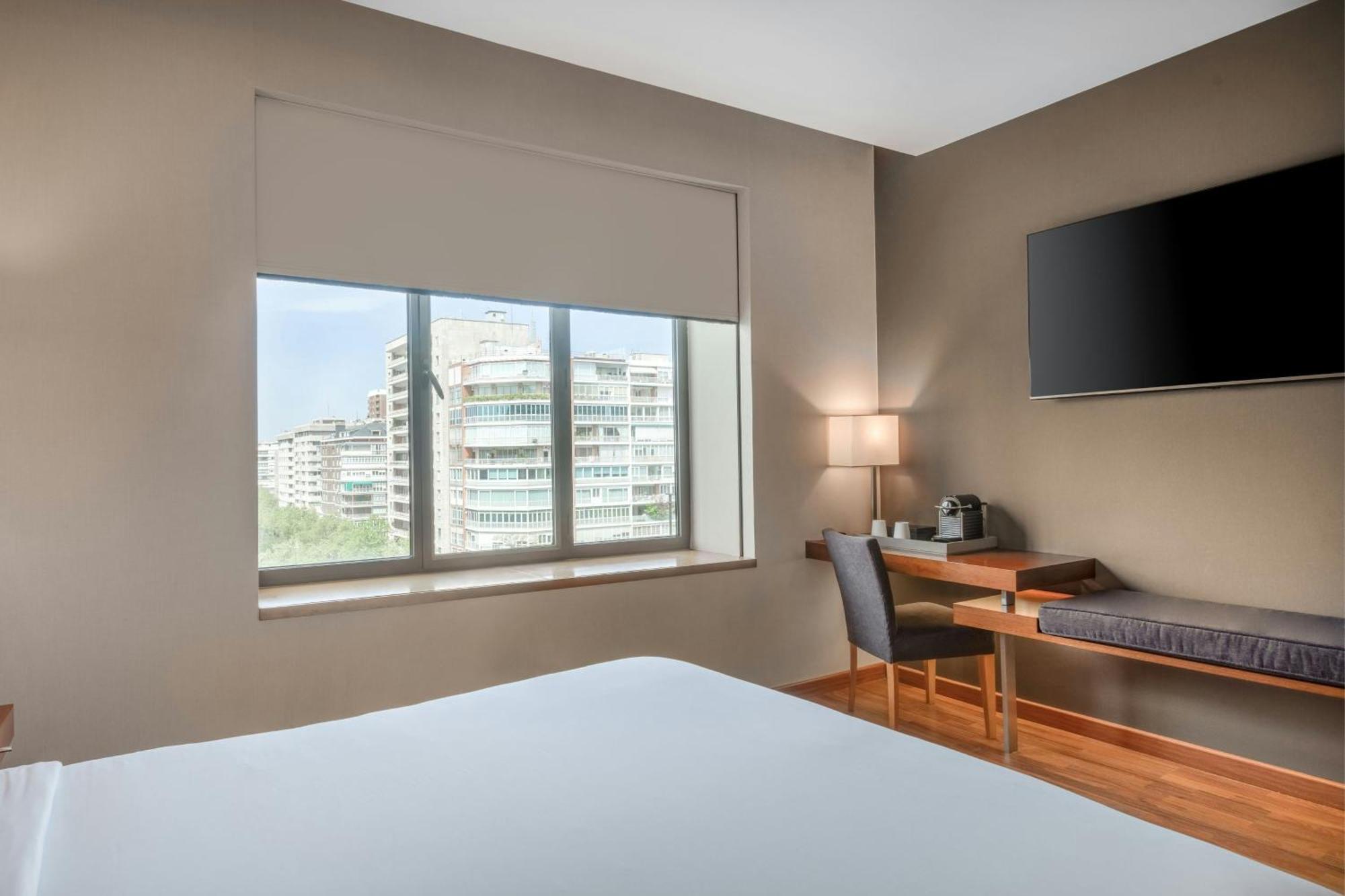 Ac Hotel Aitana By Marriott Madrid Esterno foto