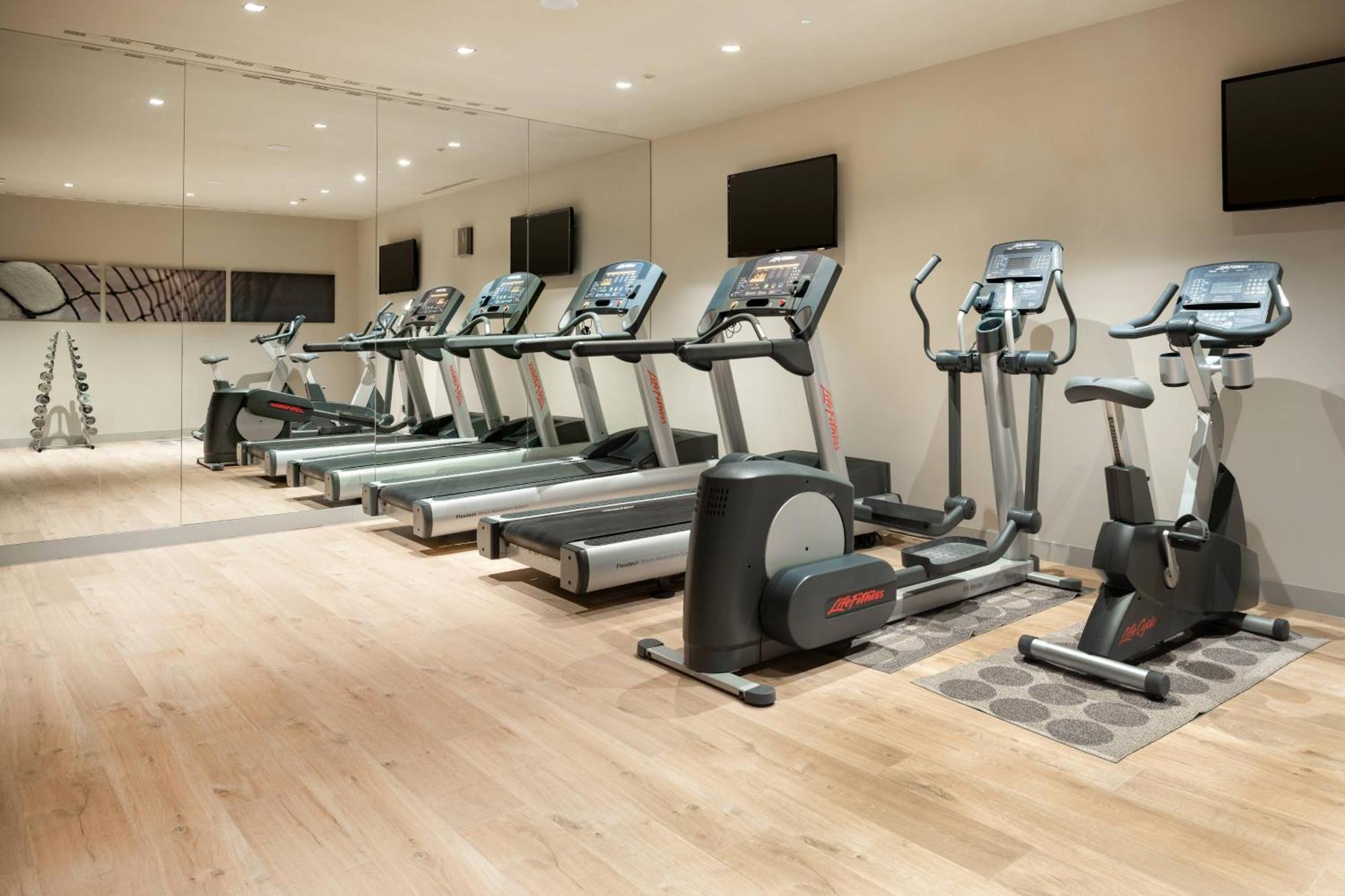 Ac Hotel Aitana By Marriott Madrid Esterno foto